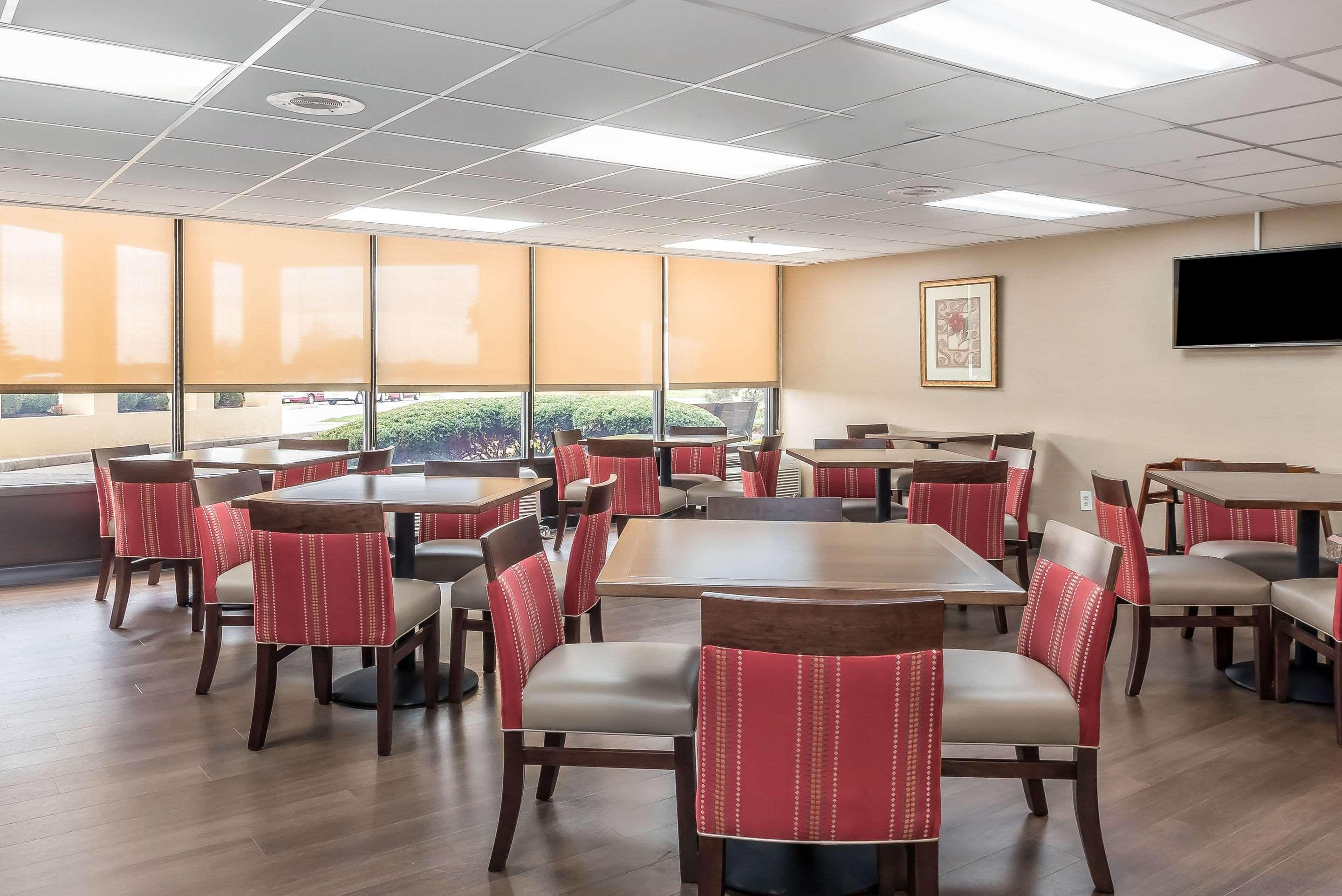 Comfort Inn & Suites Piqua-Near Troy-I75 Экстерьер фото
